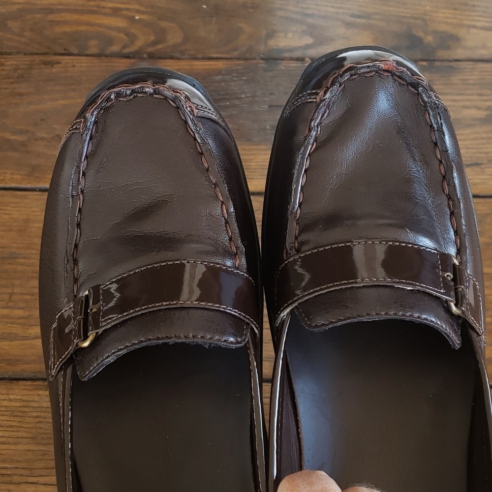 L.L. Bean women's brown leather loafers size 9.5 - Picture 4 of 10